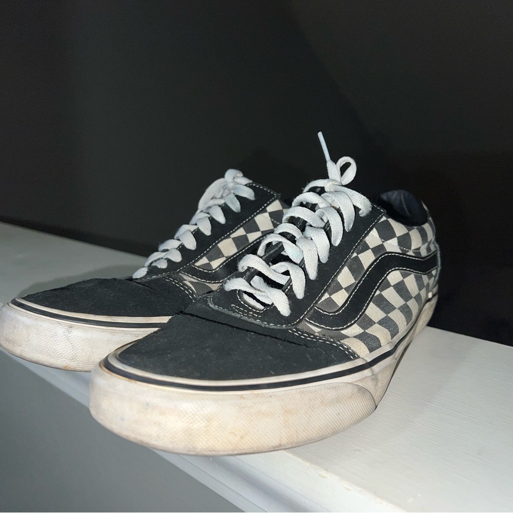 black checkered vans